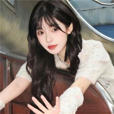 隔楼女孩：我们之间的层距